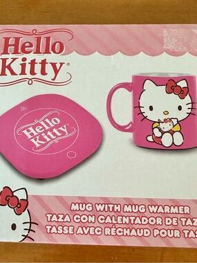 Hello Kitty Pink Mug and Matching Pink Warmer